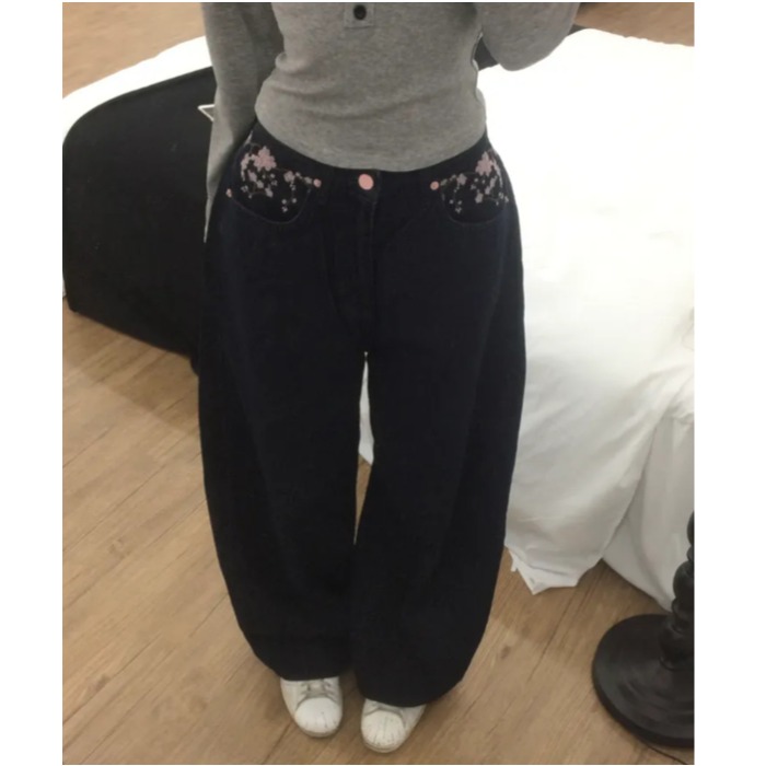 Джинсы Sakura Embroidery Loose – обзор и цена Embroidery Jeans Sakura