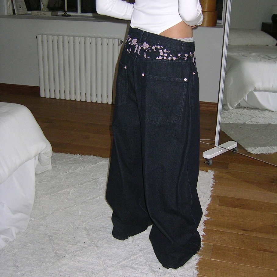 Джинсы с вышивкой Сакура, широ – обзор и цена Embroidery Jeans Sakura