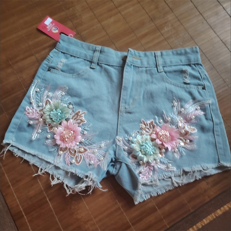 Корейские модные женские летни – обзор и цена Embroidery Jeans Sakura