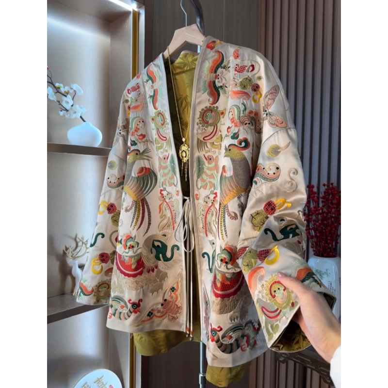 Новый кардиган-кимоно в китайс – обзор и цена Embroidery Knit