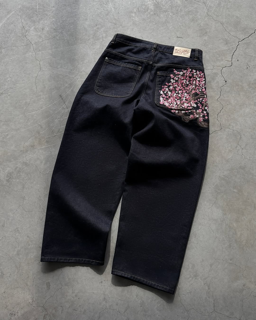 Мужские джинсы с вышивкой Саку – обзор и цена Embroidery Jeans Sakura